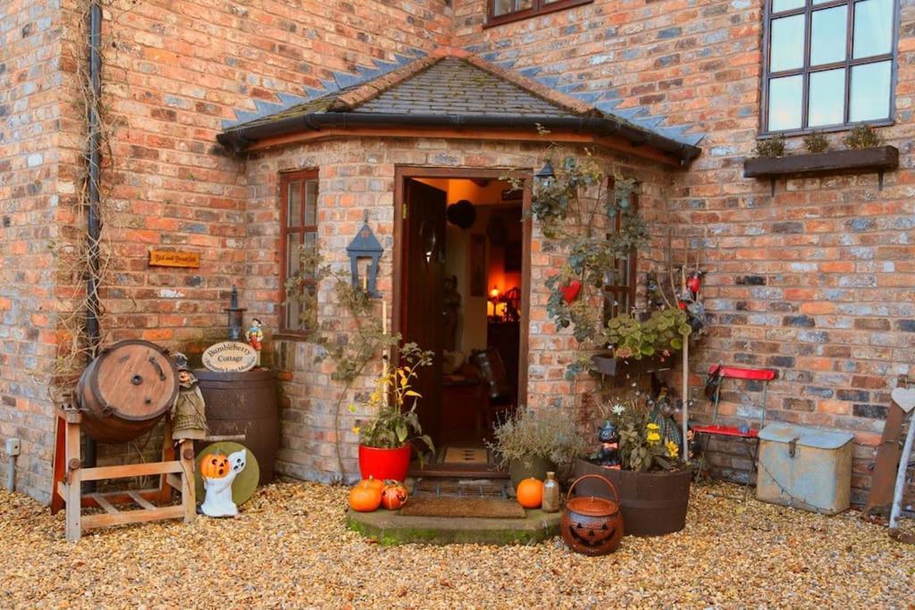 Bumbleberry Cottage Gresford Buitenkant foto