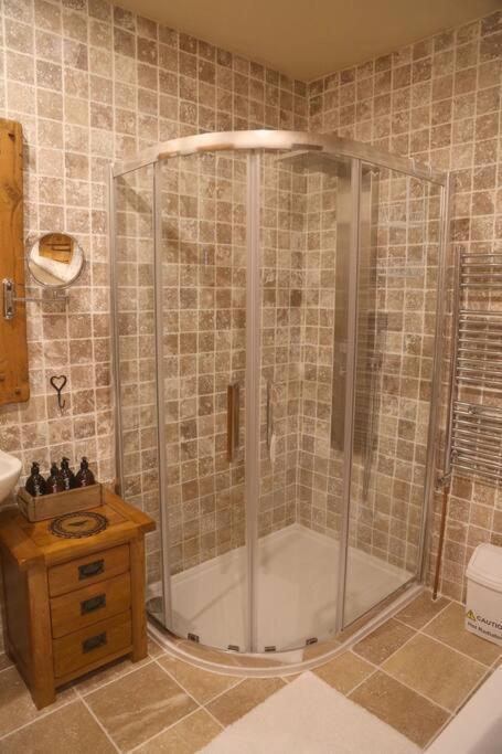 Bumbleberry Cottage Gresford Buitenkant foto