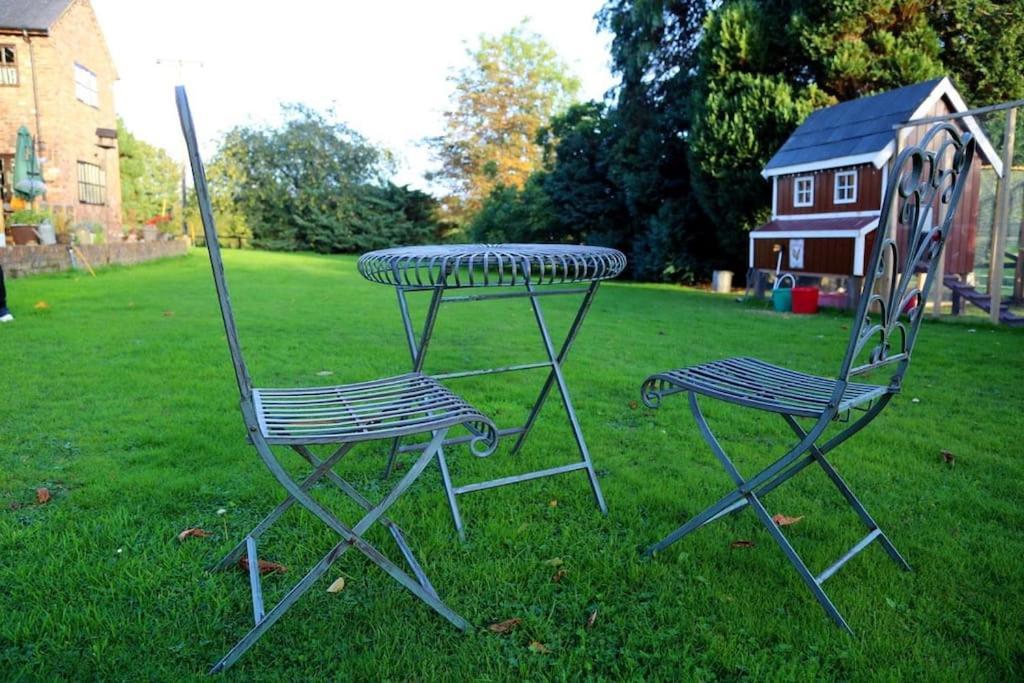 Bumbleberry Cottage Gresford Buitenkant foto