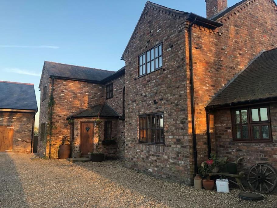 Bumbleberry Cottage Gresford Buitenkant foto