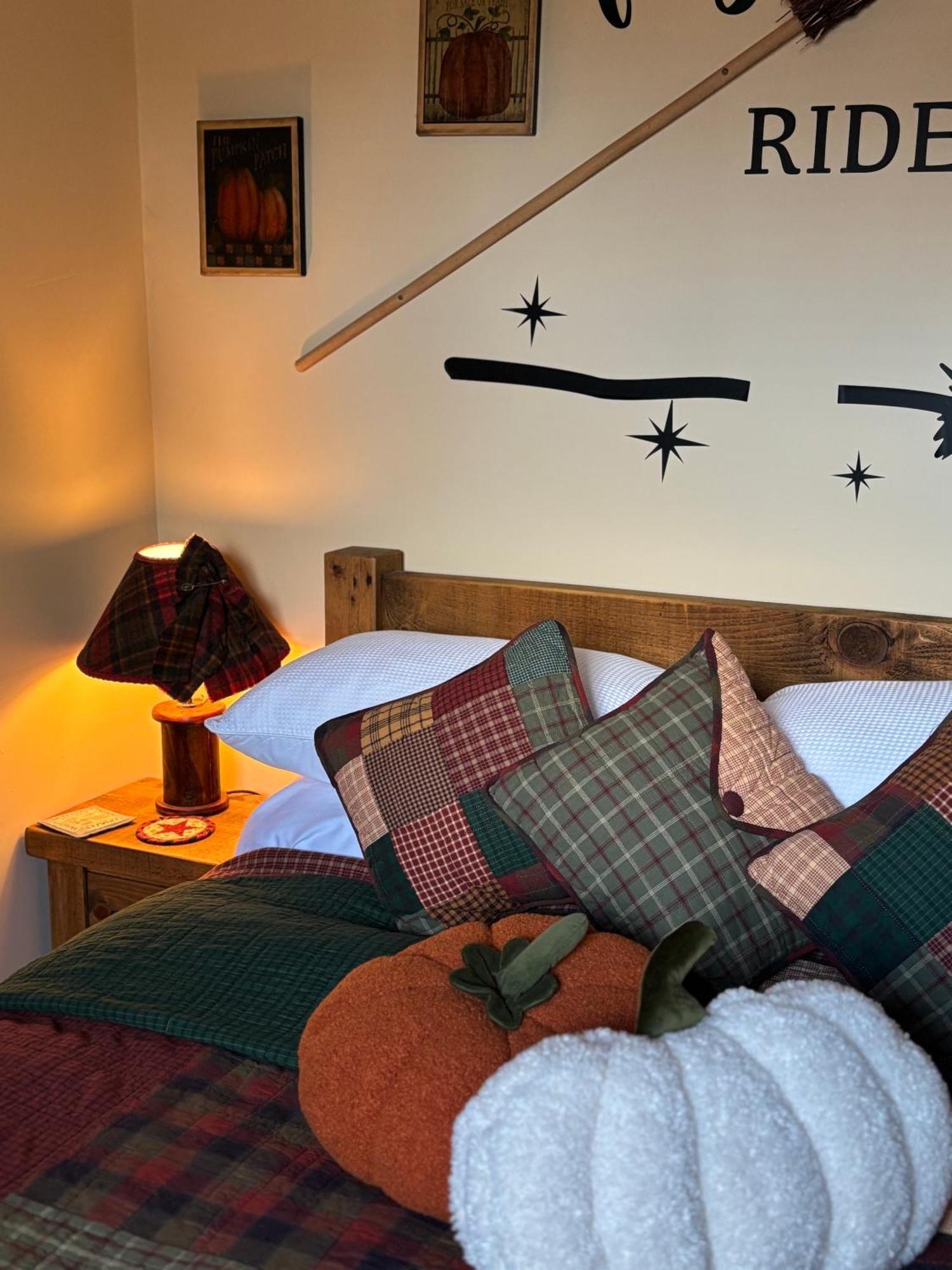 Bumbleberry Cottage Gresford Buitenkant foto