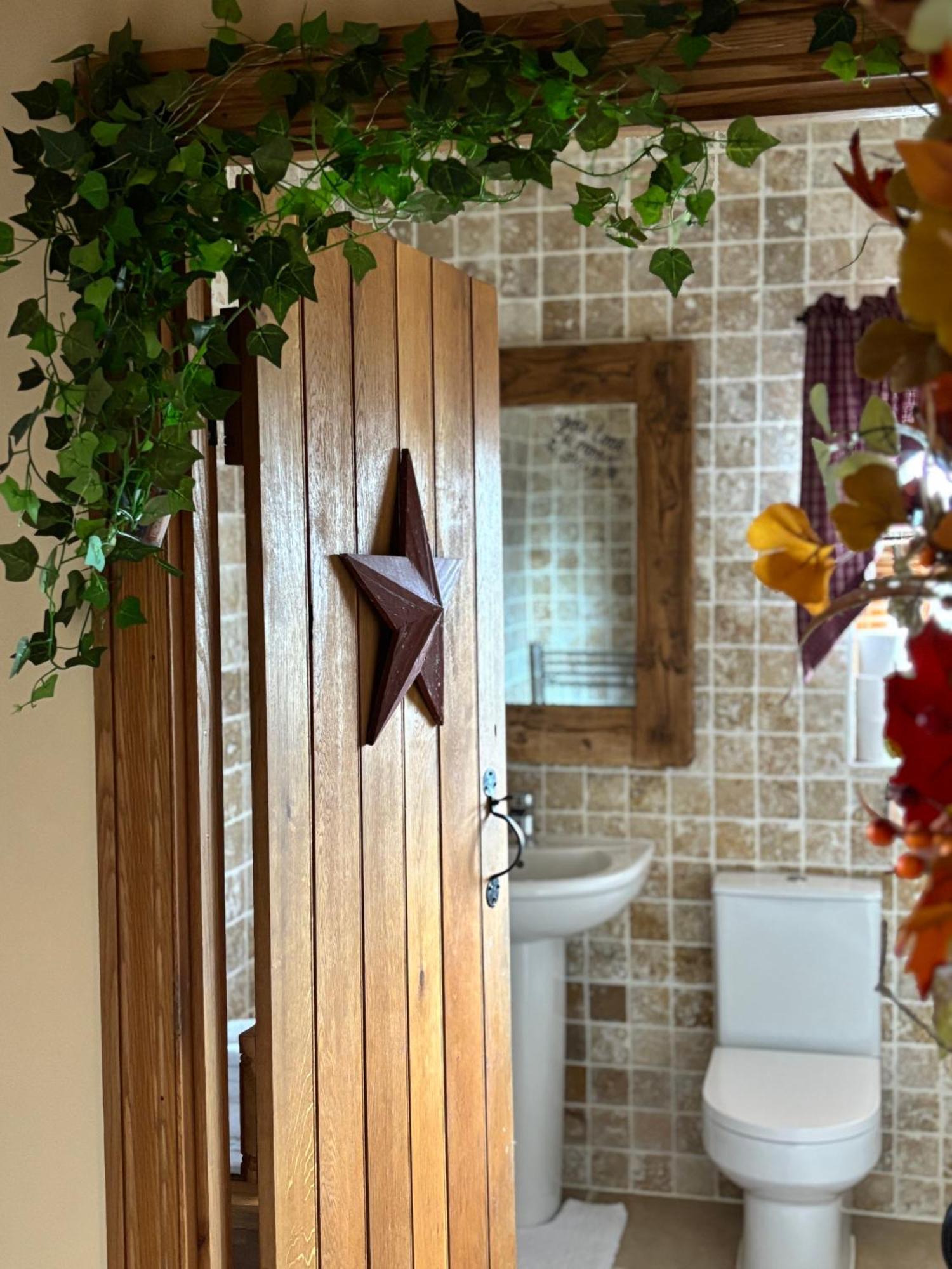 Bumbleberry Cottage Gresford Buitenkant foto