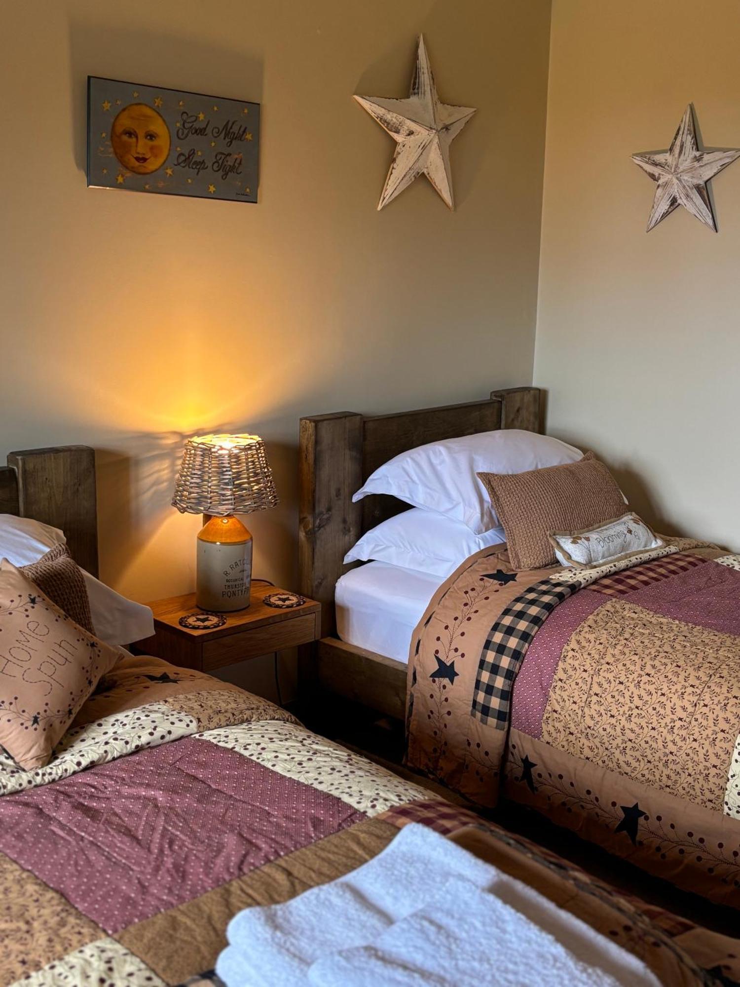 Bumbleberry Cottage Gresford Buitenkant foto